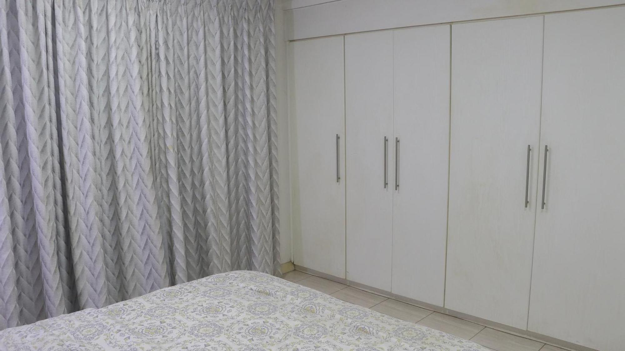 Palm Court Apartment Accra Exterior foto